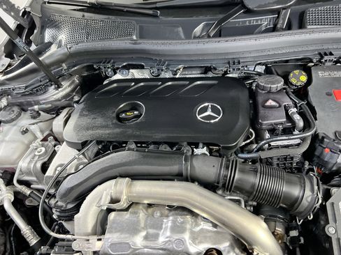 Used 2025 Mercedes-Benz GLA 250 4MATIC image 28