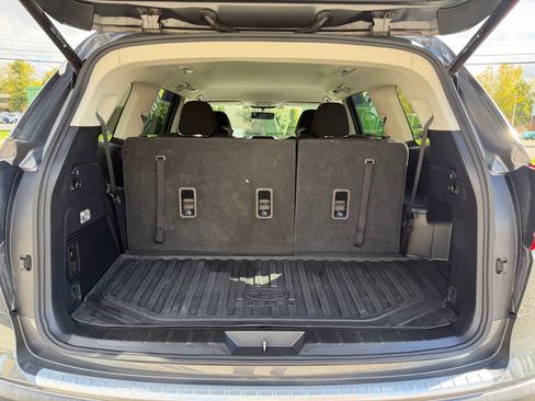 Used 2020 Subaru Ascent Premium w/ Convenience Package image 6