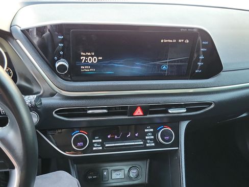 Certified 2023 Hyundai Sonata SEL w/ Convenience Package image 11