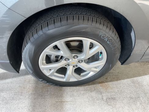 Used 2018 Chevrolet Equinox Premier AWD/4WD image 10