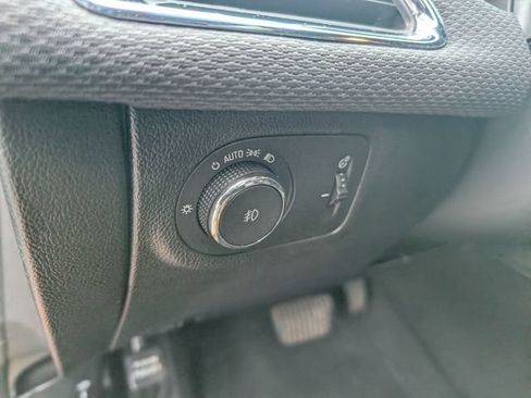 Used 2017 Chevrolet Cruze LT w/ Sun And Sound Package image 16