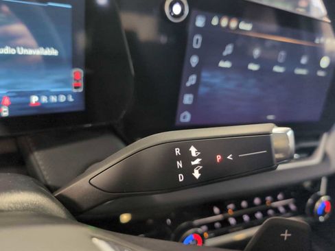 New 2026 Chevrolet Equinox LT w/ Convenience Package II image 16