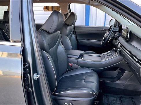 Used 2024 Hyundai Palisade Limited image 7