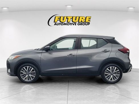 Certified 2021 Nissan Kicks SV image 6