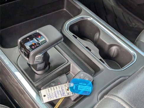 Used 2024 Chevrolet Silverado 1500 LTZ w/ Z71 Off-Road Package image 21