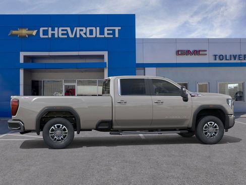 New 2026 GMC Sierra 2500 SLE image 12