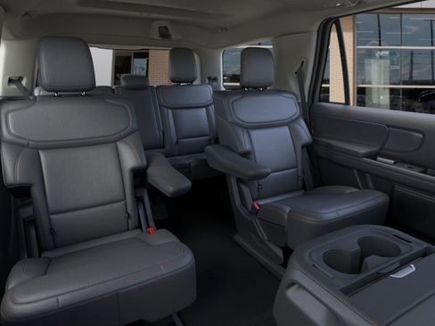 New 2025 Ford Expedition Active AWD/4WD image 13