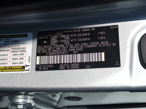 Used 2024 Lexus RX 350h w/ Accessory Package (Z1) AWD/4WD image 38