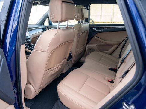New 2026 Porsche Macan image 23