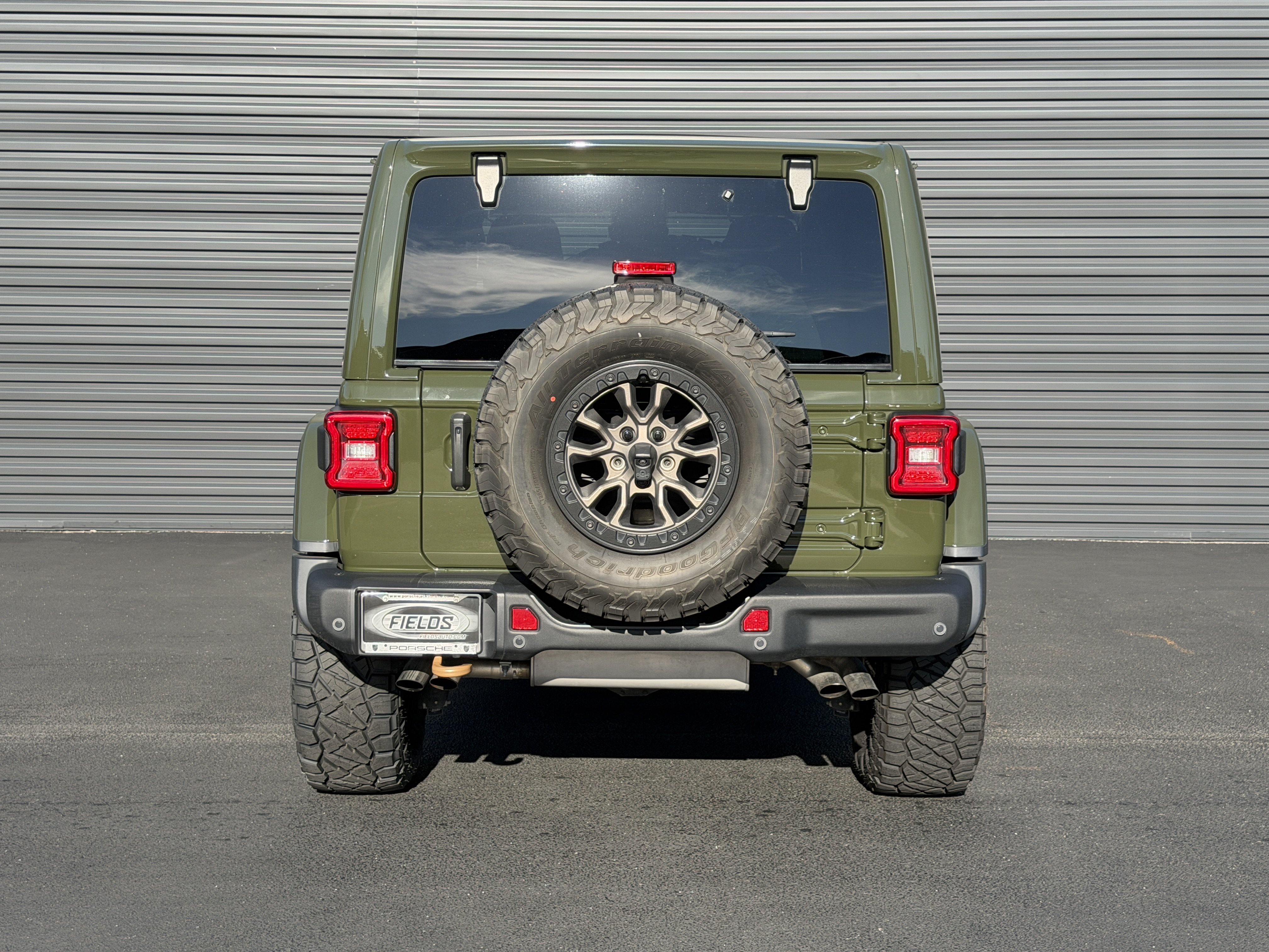 Used 2022 Jeep Wrangler Unlimited Rubicon AWD/4WD image 10