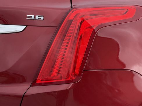 Used 2019 Cadillac XT5 Luxury image 7