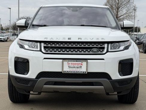 Used 2019 Land Rover Range Rover Evoque SE image 7