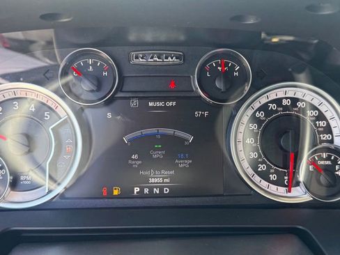 Used 2018 RAM 2500 Laramie w/ Convenience Group AWD/4WD image 20