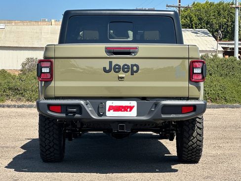 New 2026 Jeep Gladiator Willys image 5