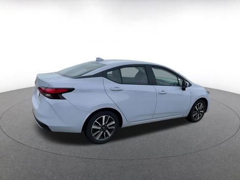 Used 2025 Nissan Versa SV image 15