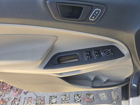 Used 2021 Ford EcoSport S image 16