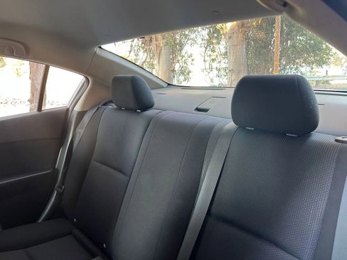 Used 2011 MAZDA MAZDA3 i Sport image 20