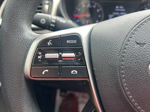 Used 2019 Kia Sorento L FWD image 23