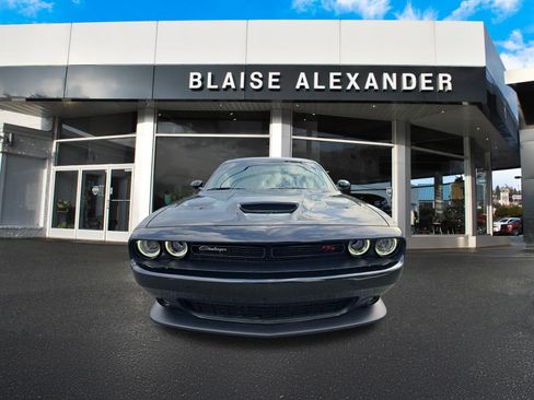 Used 2022 Dodge Challenger R/T Scat Pack RWD image 10