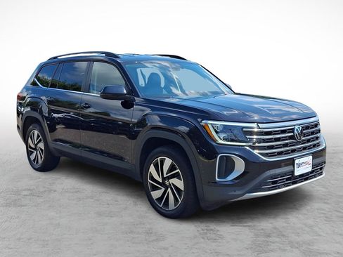 Used 2025 Volkswagen Atlas SE AWD/4WD image 7