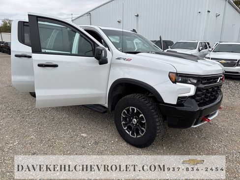 Used 2023 Chevrolet Silverado 1500 ZR2 w/ Technology Package image 36