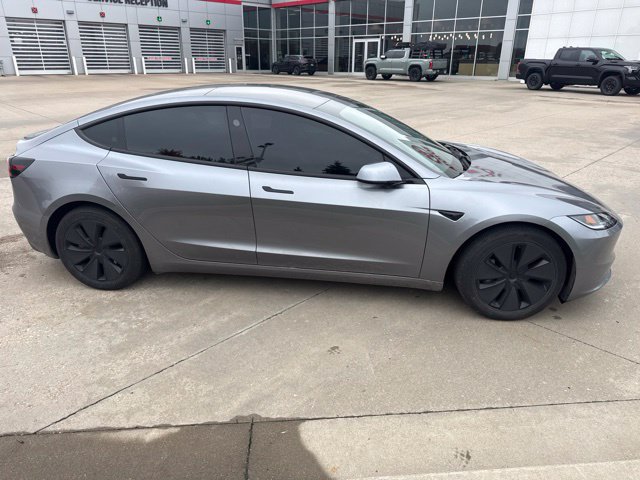 Used 2025 Tesla Model 3 Long Range AWD/4WD image 2