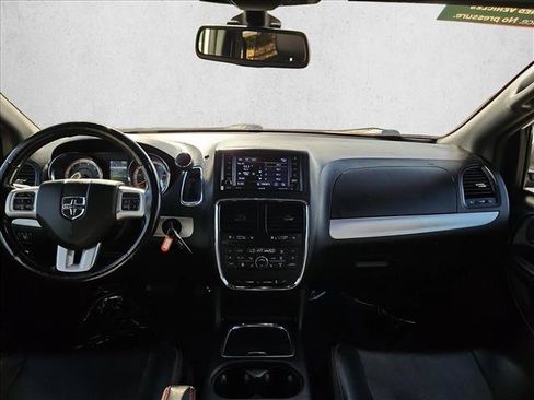Used 2019 Dodge Grand Caravan GT FWD image 18