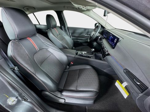 New 2026 Nissan Sentra SR FWD image 28