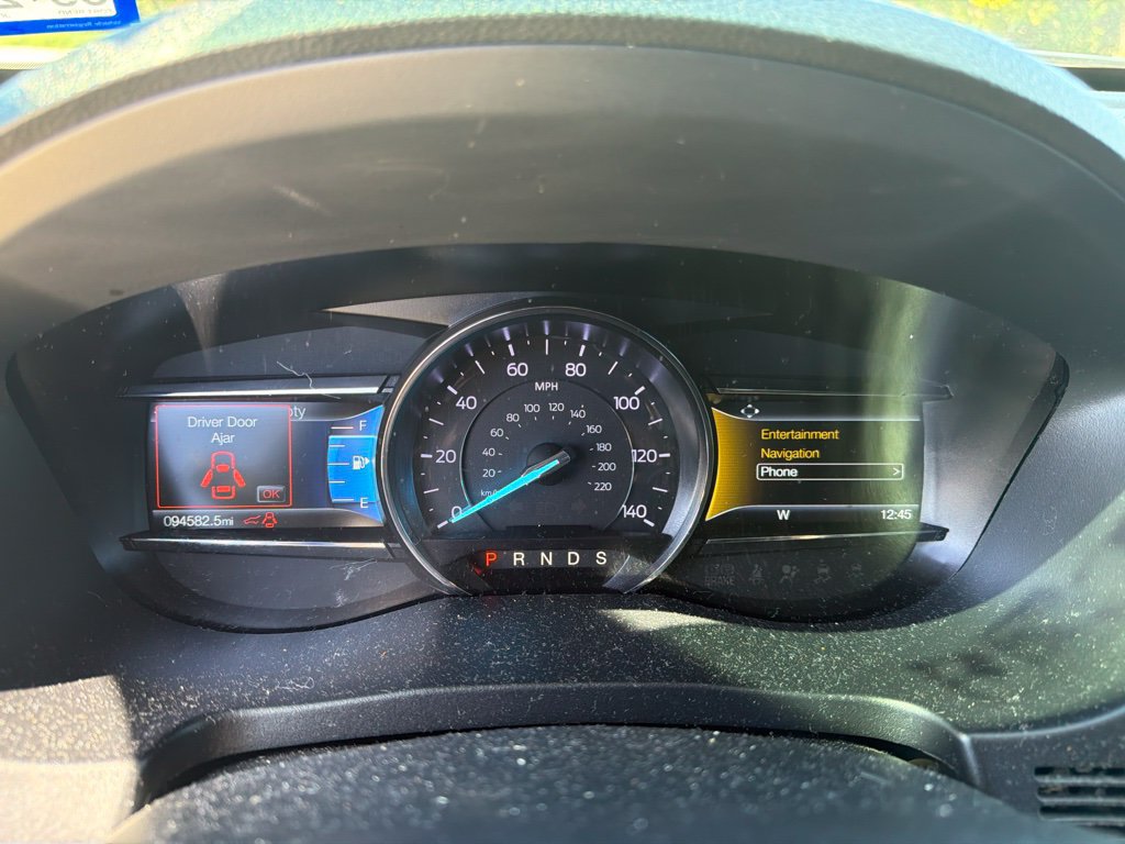Used 2018 Ford Explorer XLT w/ Equipment Group 202A FWD image 14