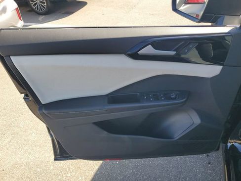 New 2026 Volkswagen Taos S image 12