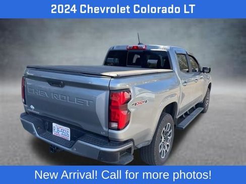 Used 2024 Chevrolet Colorado LT w/ LT Convenience Package III AWD/4WD image 3