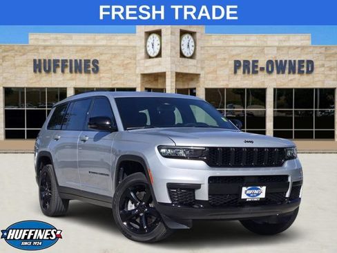 Used 2023 Jeep Grand Cherokee L Laredo AWD/4WD image 1