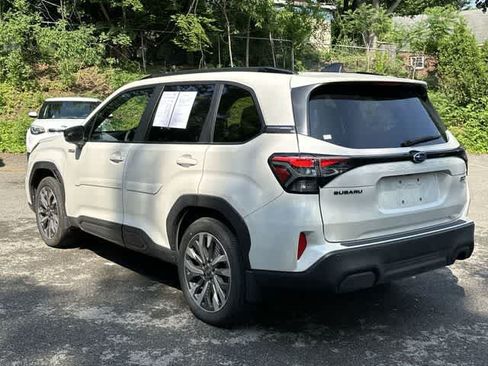 Certified 2025 Subaru Forester Touring AWD/4WD image 22
