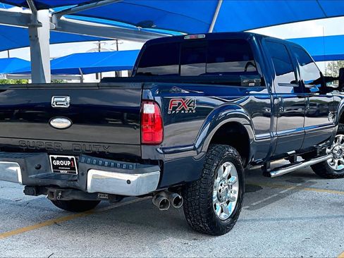 Used 2016 Ford F250 Lariat w/ Lariat Ultimate Package AWD/4WD image 13