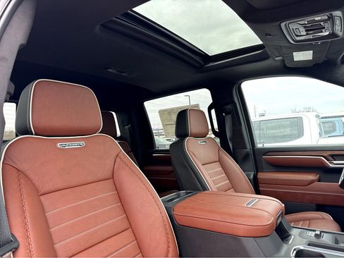 New 2026 GMC Sierra 2500 Denali Ultimate image 5