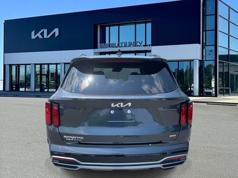 Certified 2023 Kia Sorento SX AWD/4WD image 10