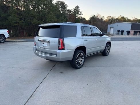 Used 2020 GMC Yukon Denali w/ Denali Premium Package image 5