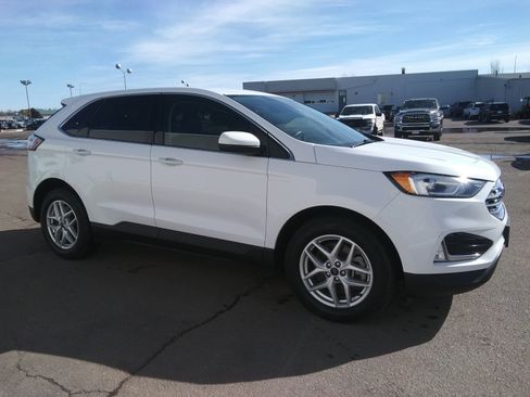 Used 2021 Ford Edge SEL image 4