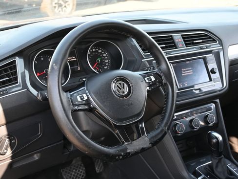 Used 2019 Volkswagen Tiguan S AWD/4WD image 17