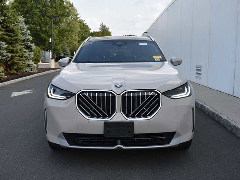 Used 2026 BMW X3 xDrive30i w/ Convenience Package AWD/4WD image 2