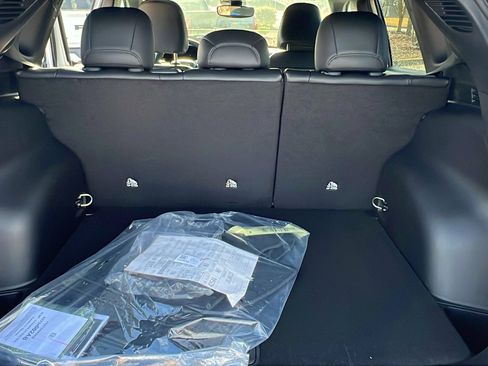 New 2026 Jeep Compass Latitude image 13