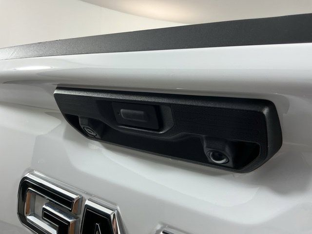 Used 2024 GMC Sierra 1500 Elevation w/ Elevation Premium Package AWD/4WD image 8