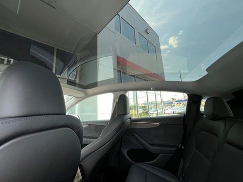 Used 2026 Tesla Model Y AWD image 26