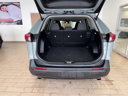 Used 2022 Toyota RAV4 XLE image 15