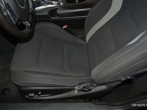 Used 2017 Chevrolet Camaro LT w/ Technology Package RWD image 15