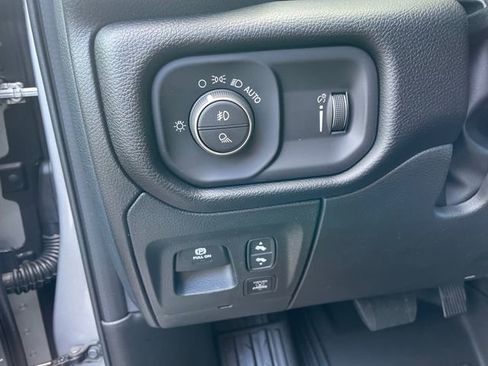 New 2026 RAM 1500 Big Horn AWD/4WD image 18
