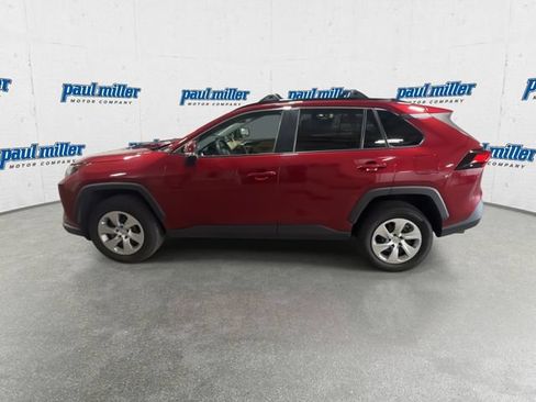 Used 2019 Toyota RAV4 LE w/ Carpet Mat Package FWD image 6