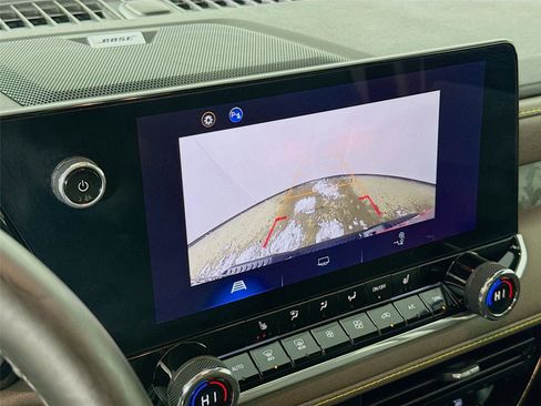 Used 2024 Chevrolet Colorado ZR2 w/ Safety Package image 15