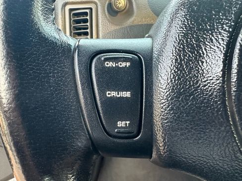 Used 2000 Plymouth Prowler image 29