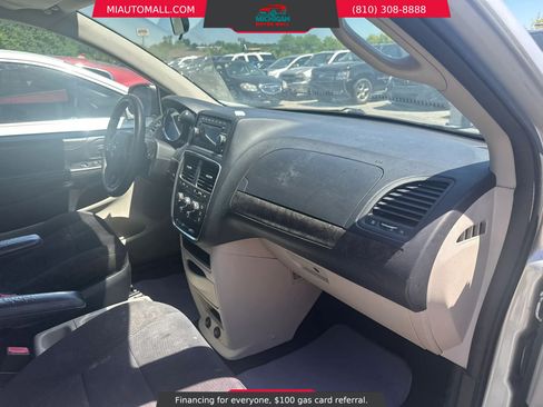Used 2011 Dodge Grand Caravan Mainstreet w/ PWR Convenience Group FWD image 10